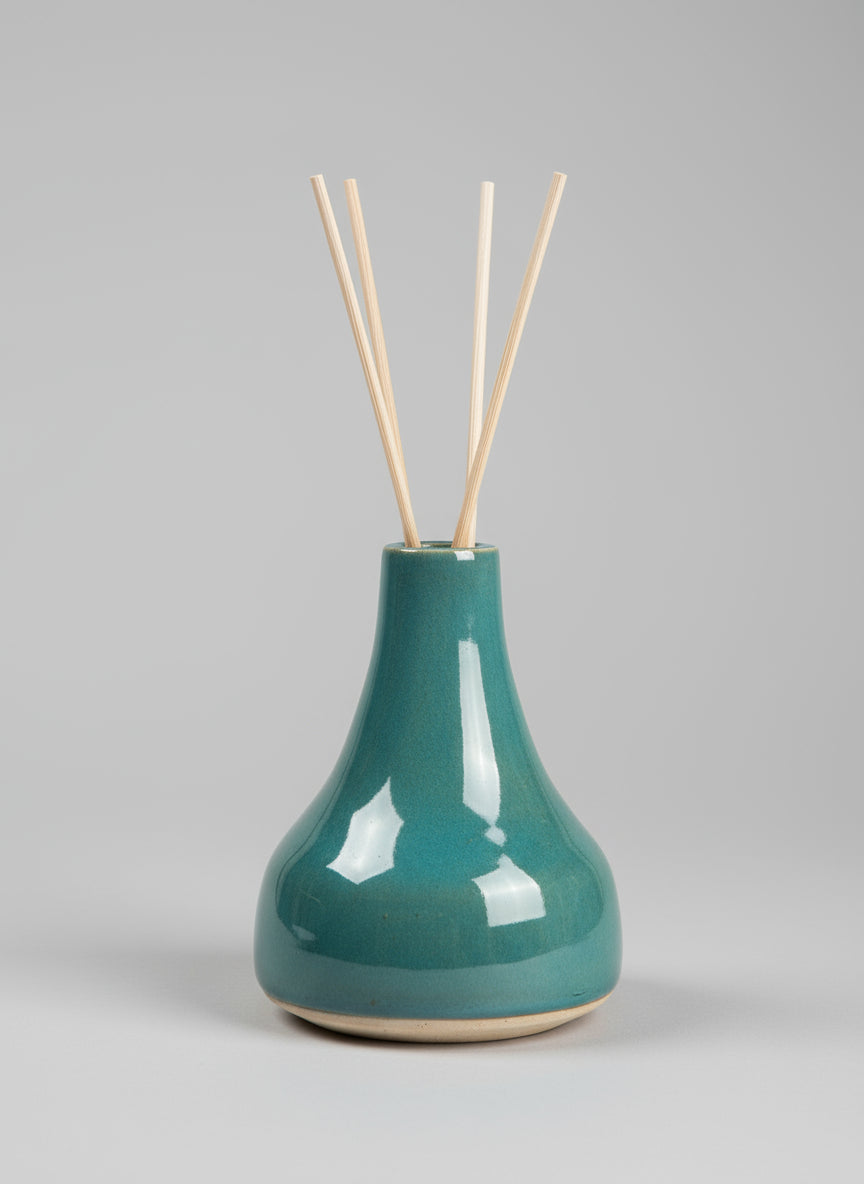 Hand Crafted Reed Diffuser - Meadow Green