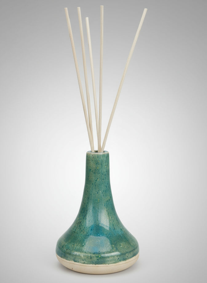 Hand Crafted Ceramic Reed Diffuser - Moss Green